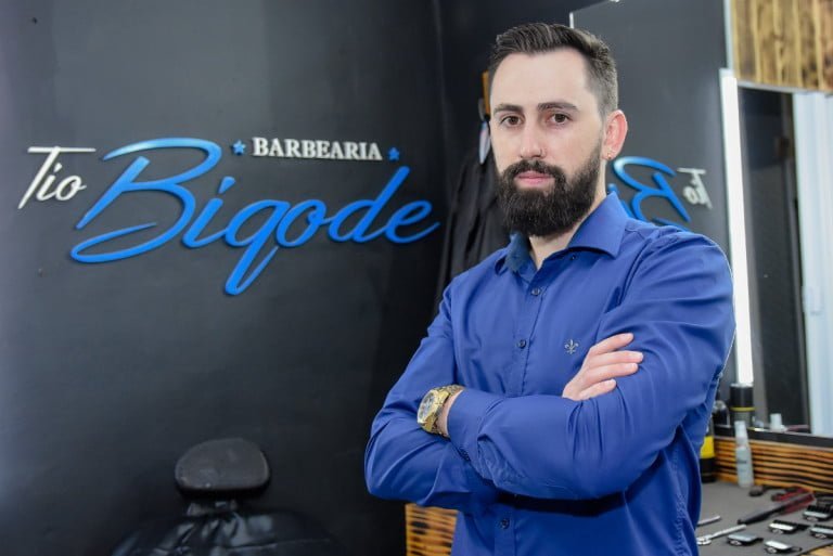 Arthur Hübner da Cruz, da Barbearia Tio Bigode