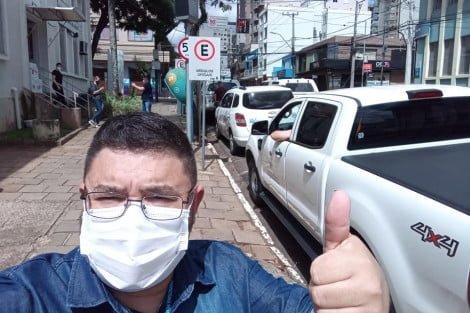 Colaborador da Secretaria da Saúde de Soledade em Passo Fundo para retirar as doses da vacina. Foto: Arquivo Pessoal