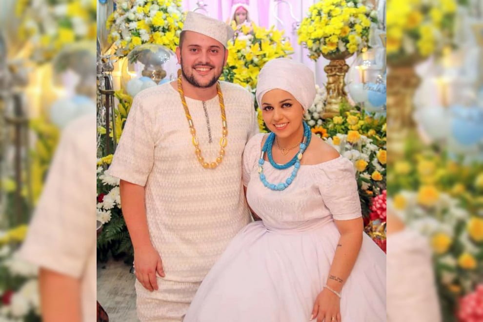 Pai Eduardo D'Oxum com sua esposa Jéssica D'Iemanja