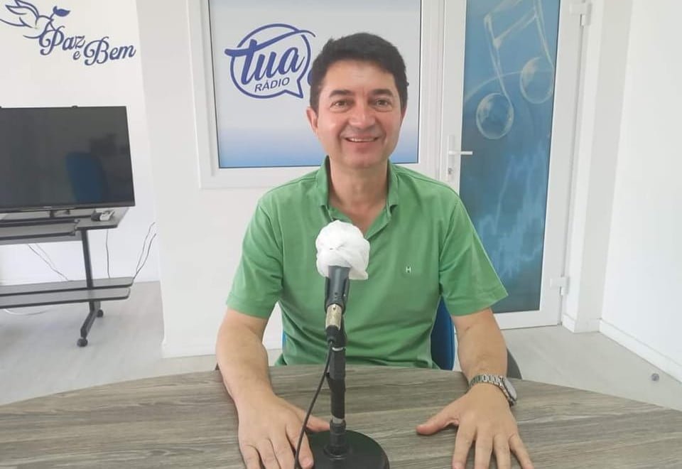 Paulinho Paes / Tua Rád
