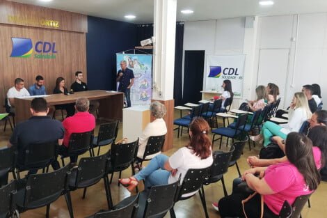 Nayam Franco/Tua Rádio Cristal