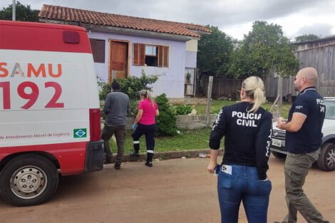 Nayam Franco/Tua Rádio Cristal