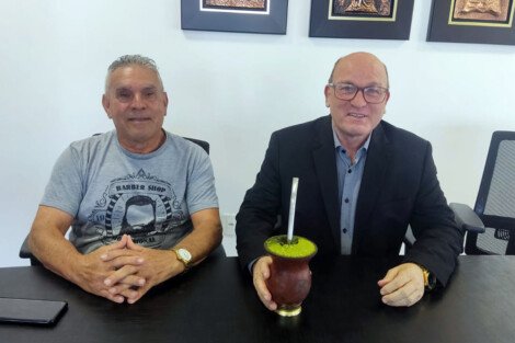 Nayam Franco/Tua Rádio Cristal