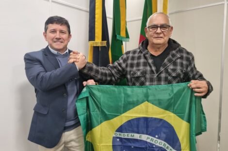 Paulinho Paes/Tua Rádio Cristal