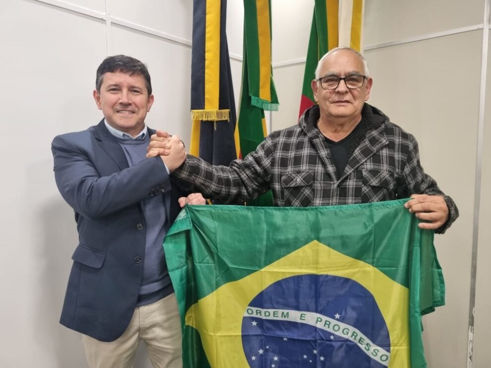 Paulinho Paes/Tua Rádio Cristal