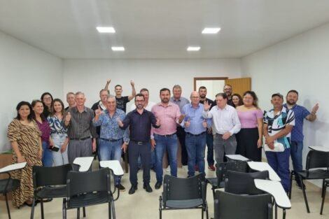 Paulinho Paes/Tua Rádio Cristal