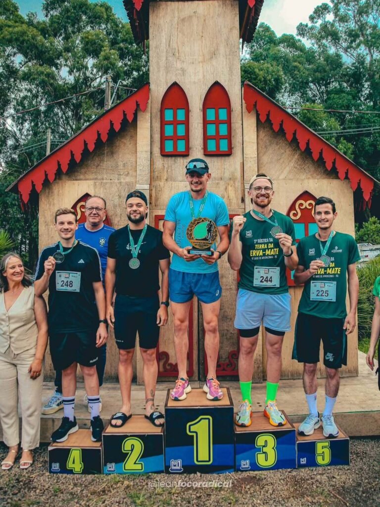 3° lugar GERAL e 2° na CATEGORIA na 1° Rústica da Terra da Erva MatePra iniciar bem o ano, sem